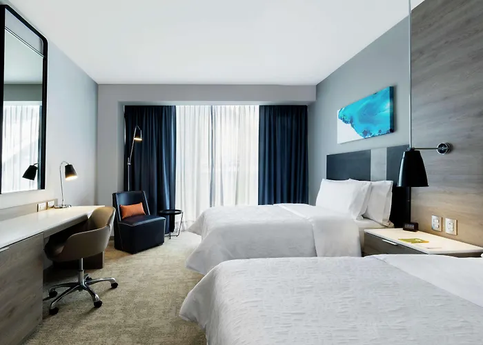 Hilton Garden Santa Fe 3*