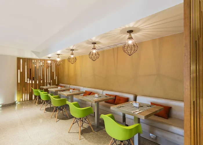 Hilton Garden Santa Fe 3* Mexico City