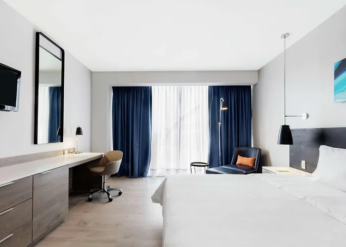 Hilton Garden Santa Fe Hotel 3*