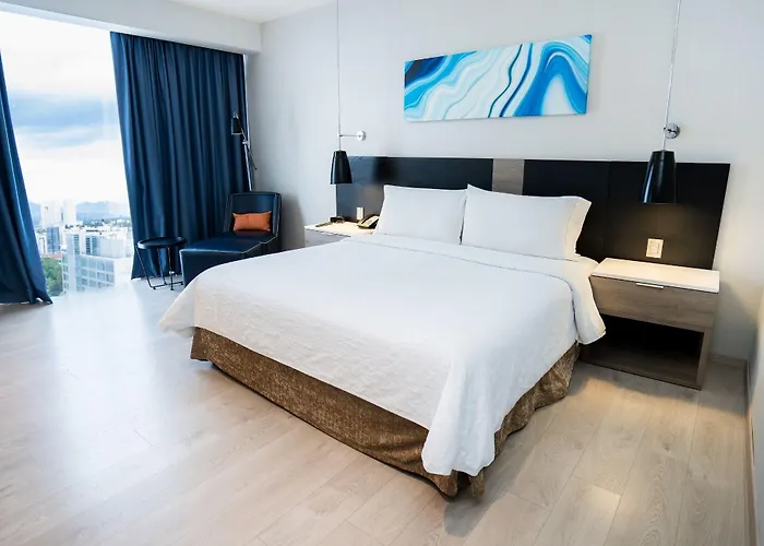 Hilton Garden Santa Fe Hotel 3*