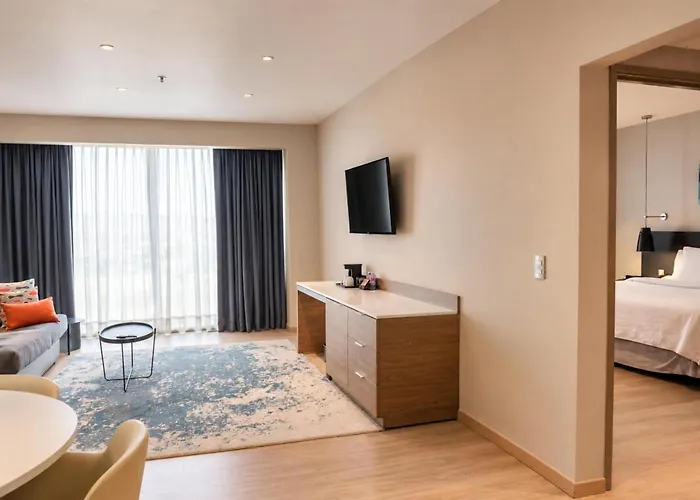 Hilton Garden Santa Fe Hotel 3*