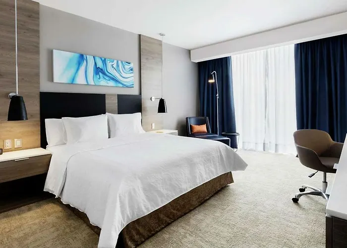 Hilton Garden Santa Fe Hotel Mexico City